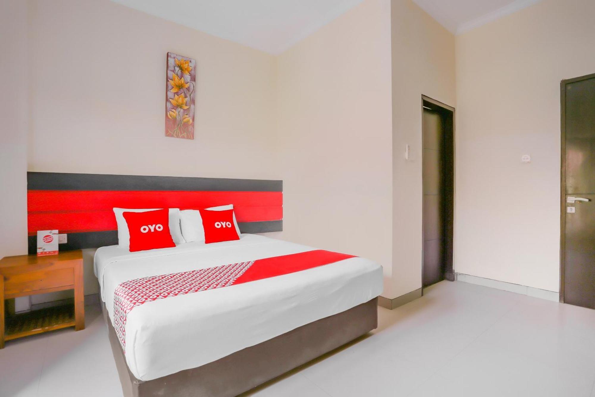 Oyo 4012 Ari Beach Inn Кута Екстер'єр фото